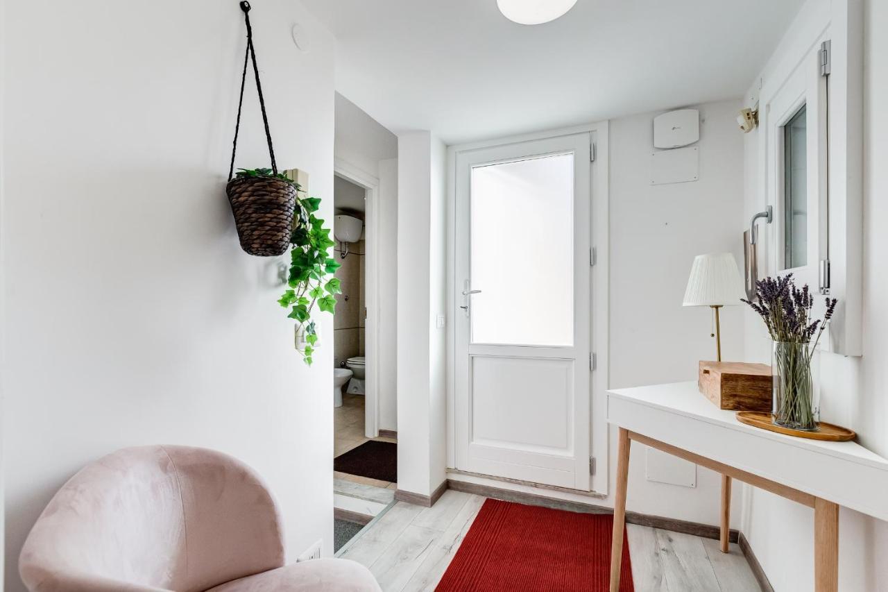 Jmartins Colosseo Suites Рим Екстериор снимка