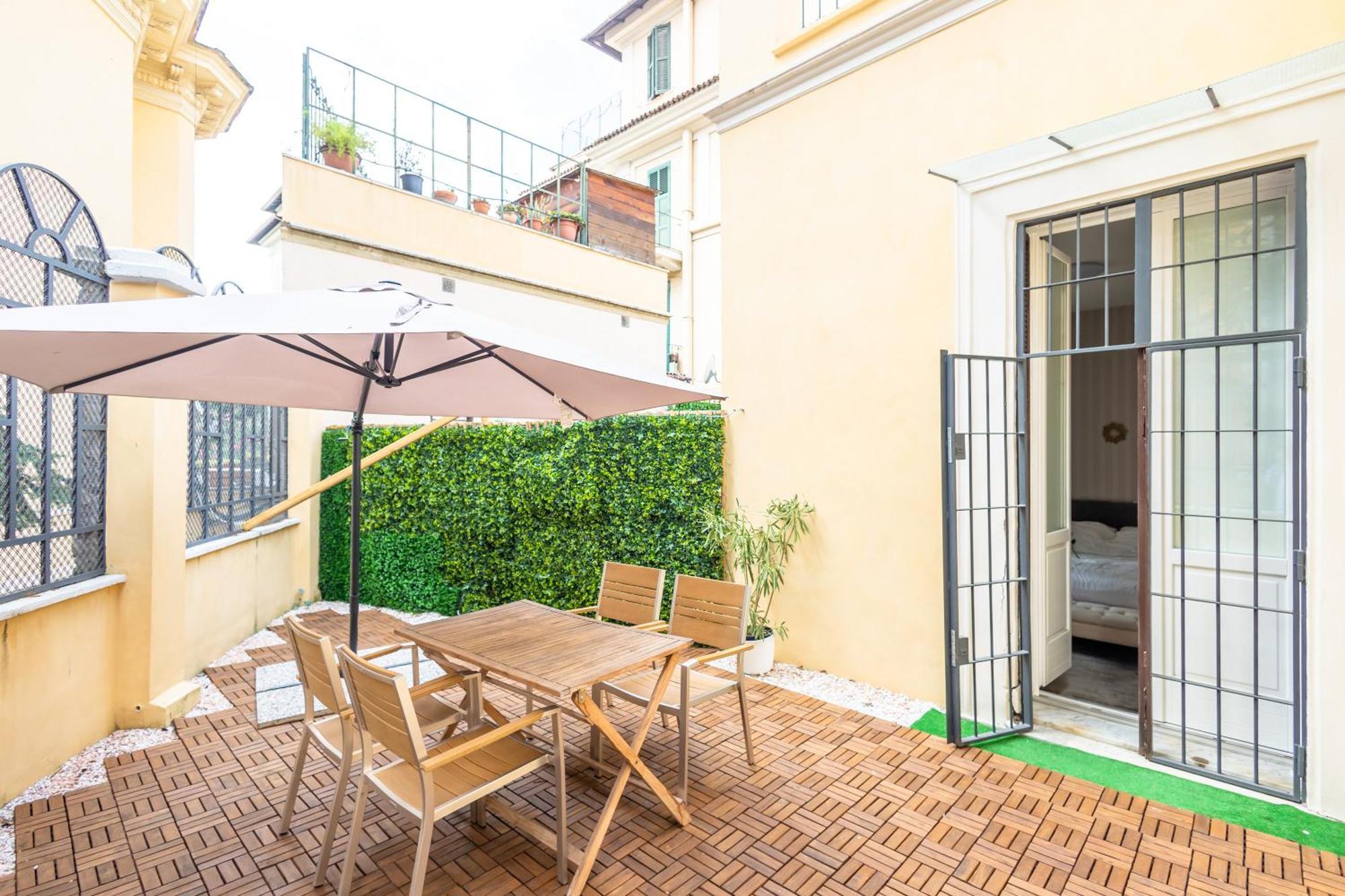 Jmartins Colosseo Suites Рим Екстериор снимка